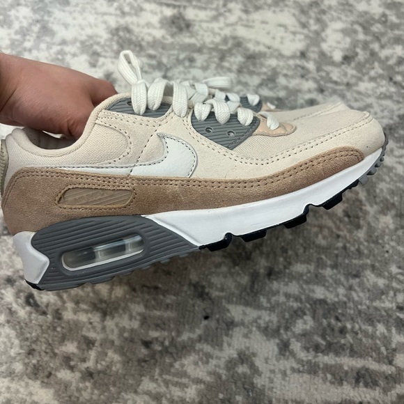 Nike Other - Nike airmax tan and brown